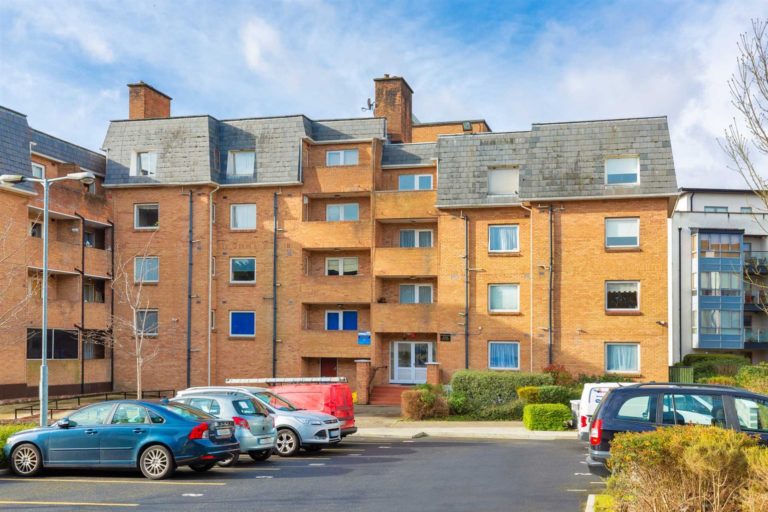 Junk removal Dublin 5 waste disposal service from Rubbish Taxi